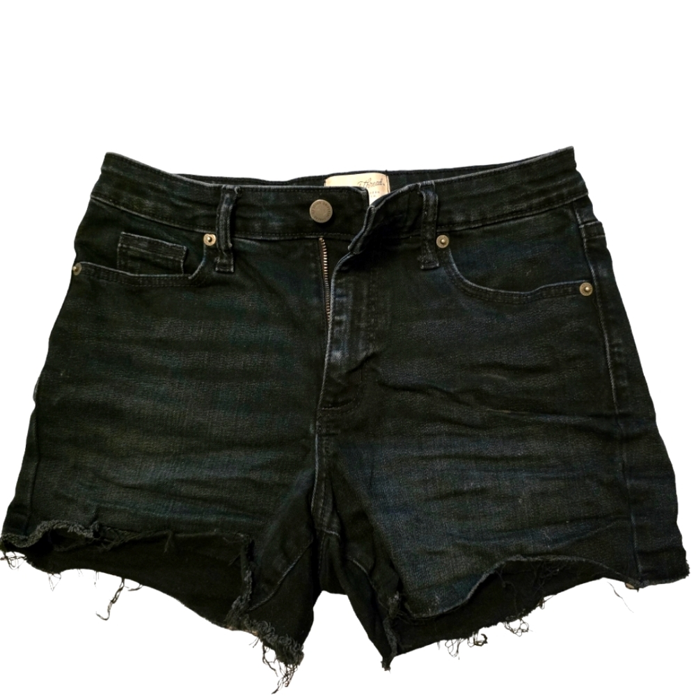 Universal Thread Black Cutoff Jean Shorts Raw hems size 4